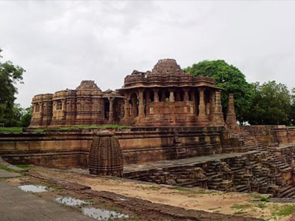 13.గుజరాత్ లో కూడా