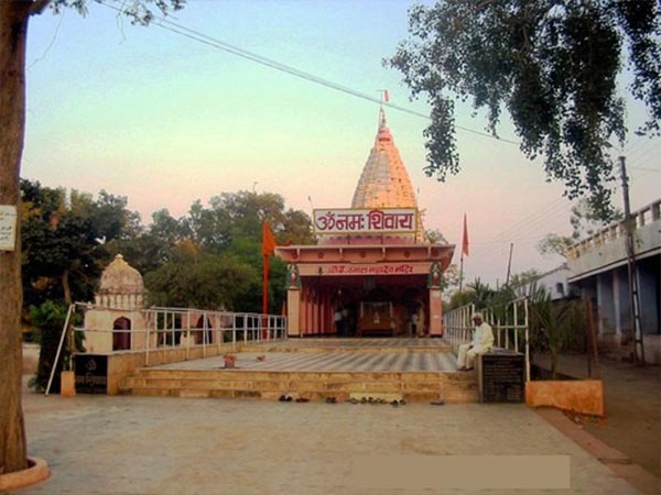 19 మరికొన్ని పర్యాటక ప్రాంతాలు..