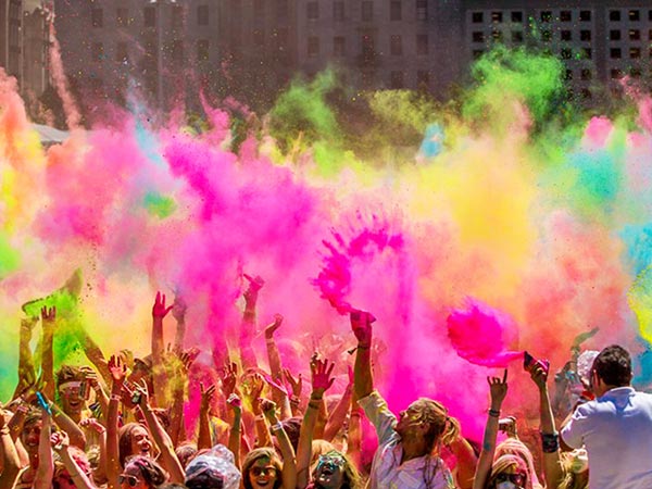 2. దీని వెనక పెద్ద కథే ఉంది