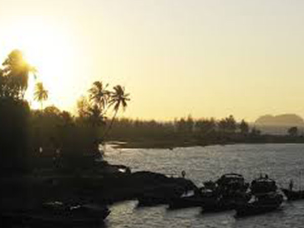 20.కోడిబాగ్ బీచ్ 