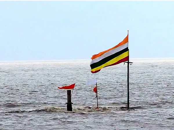 3. కేవలం ధ్వజస్థంభం మాత్రమే 