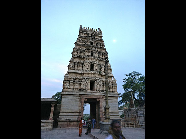 4. ఐదు అంతస్తుల గోపురం