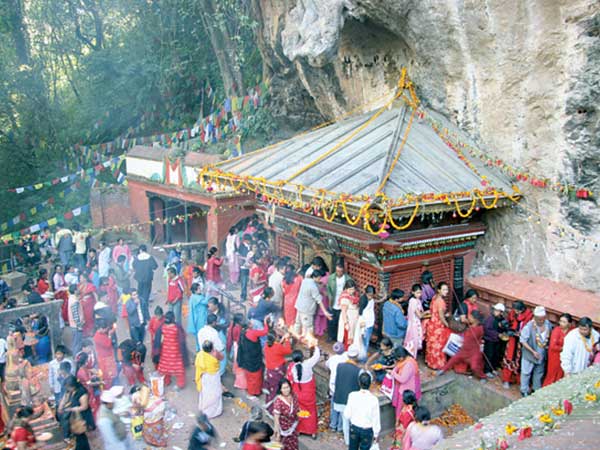 8. రాజులు సందర్శించడం లేదు