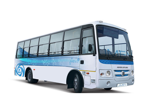 12. రోడ్డు ప్రయాణం