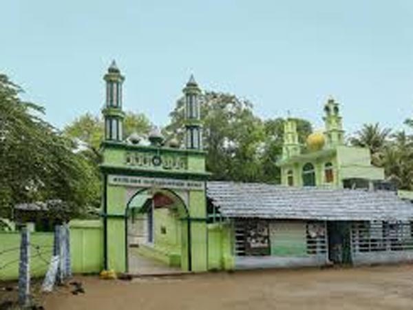 12 దర్గాలు కూడా 