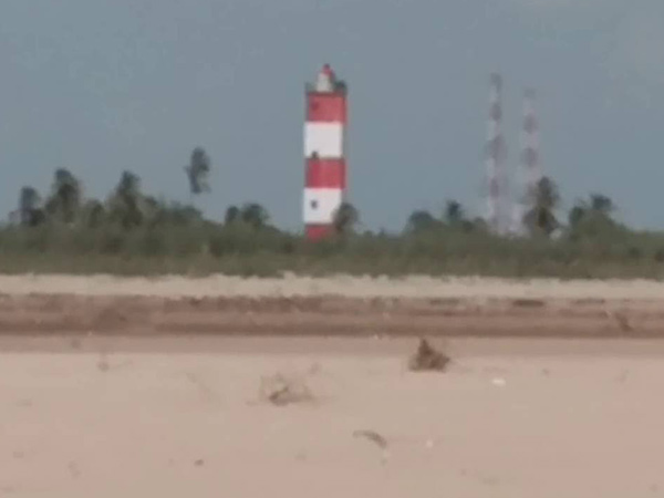 12. దీప స్తంభం