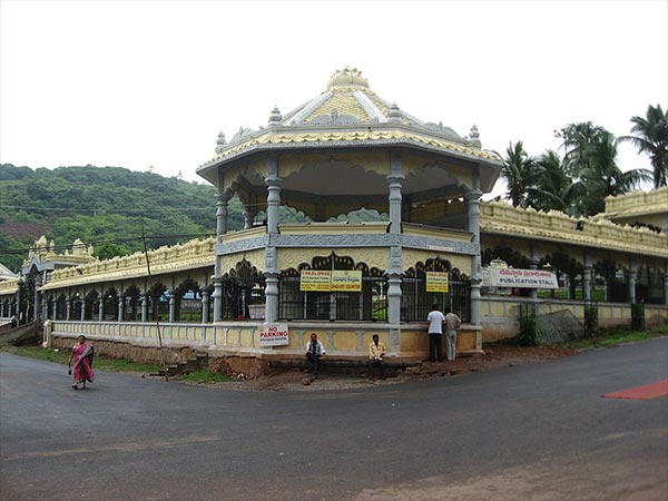 15. ప్రధాన పూజలు ఇలా...