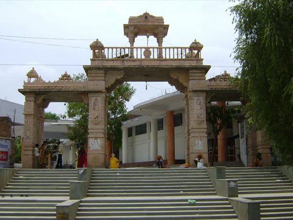 2.ఎప్పుడు నిర్మించారు