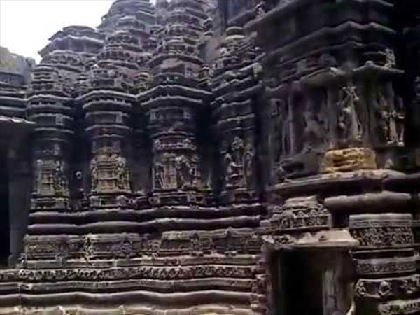 4. 20 మెట్లు దిగి వెళ్లాలి