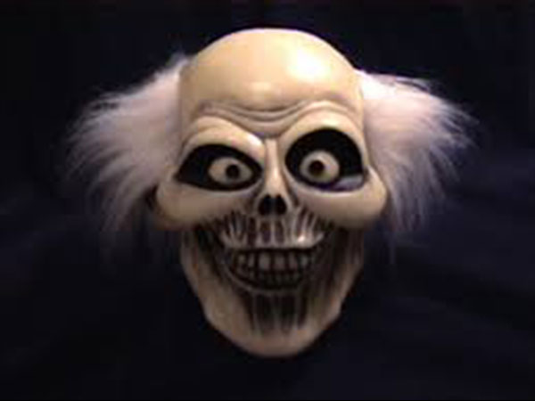 6. తల పూర్తిగా వెనక్కు తిరిగింది