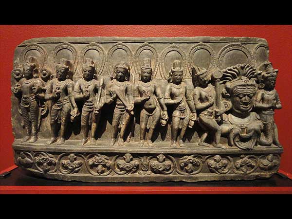 శని బాధలు తప్పించే సూర్యదేవాలయం ఇదే