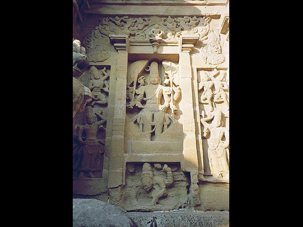 6. మొదట చంద్రుడు పూజించాడు