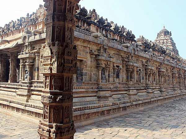 9. చాలా ఎత్తులో గోపురం