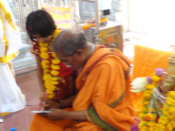 10. విదేశాల నుంచి కూడా