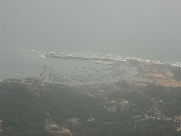 10. రైలు మార్గం