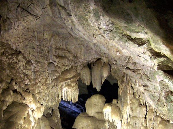 12. బొర్రా అంటే రంధ్రం