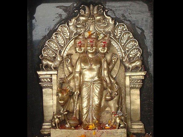 14. దత్త మందిరం కూడా