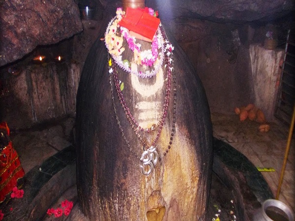 2. గుప్తేశ్వర్ మహాదేవ ఆలయం