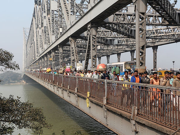 8. హౌరా బ్రిడ్జ్