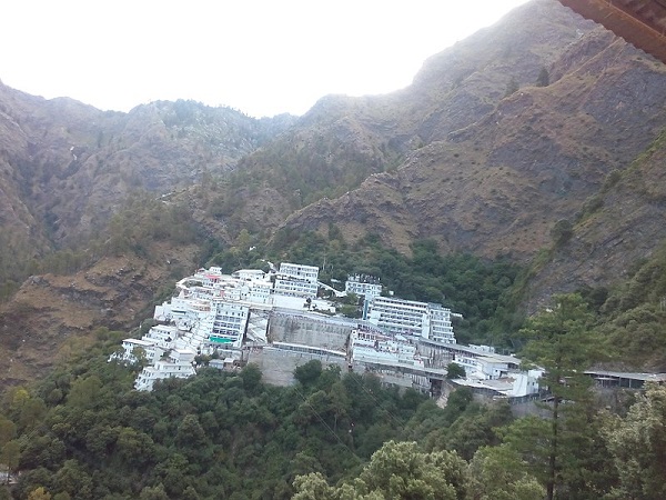 వైష్ణోదేవి ఆలయం