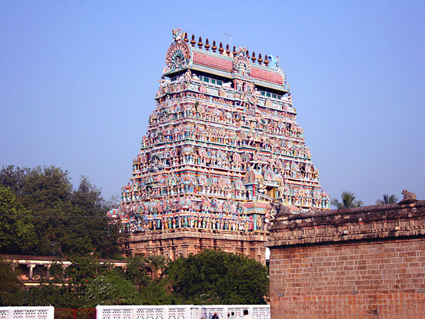 11. ఉత్సవ విగ్రహాలు ఉండవు