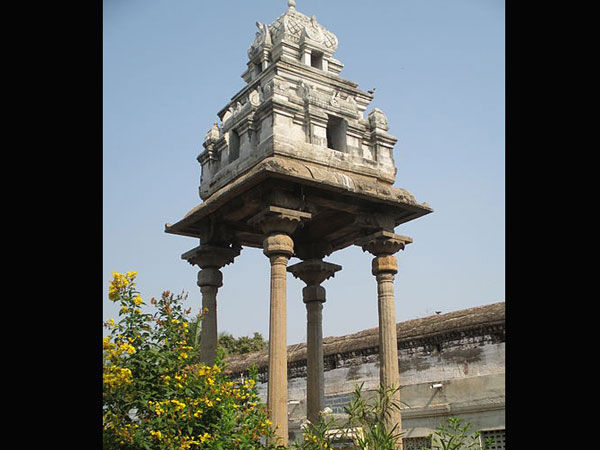 చర్మవాధులను దూరం చేసి...సంతాన ప్రాప్తిని కలిగించే ‘ఆది’రంగడు