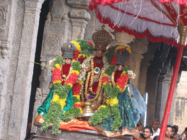 16. చిత్రై ఉత్సవాలు