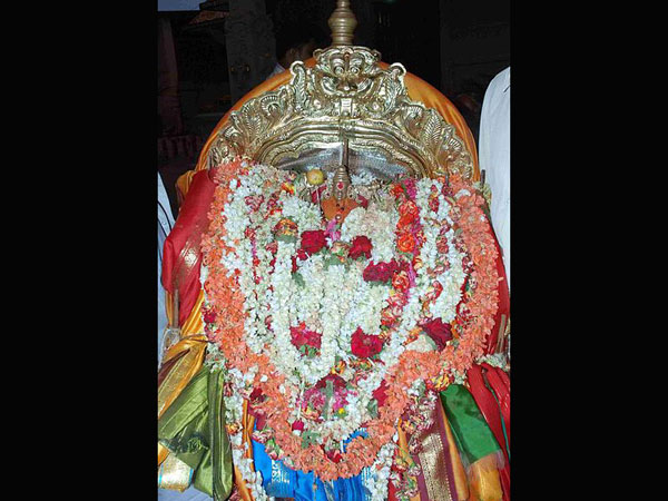 17. మరో విగ్రహం