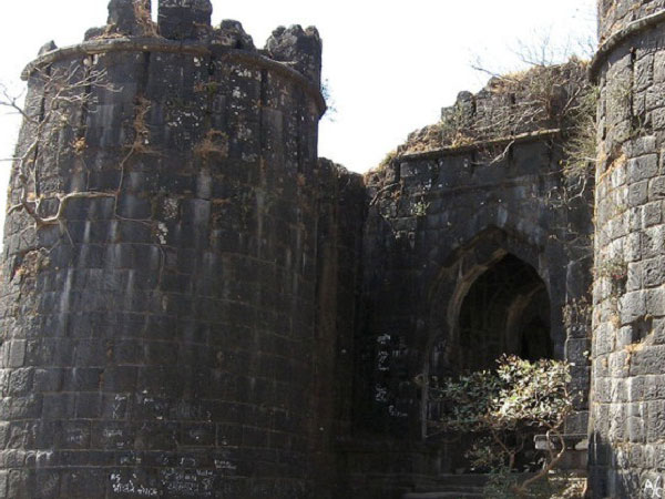 5. సింహఘడ్ కోట