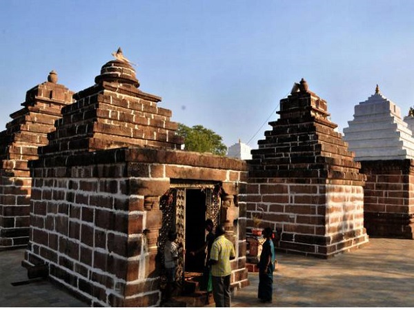 లతా సోమేశ్వర దేవాలయం