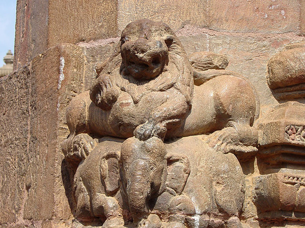 11. చతురస్రాకారంలో ఉండి