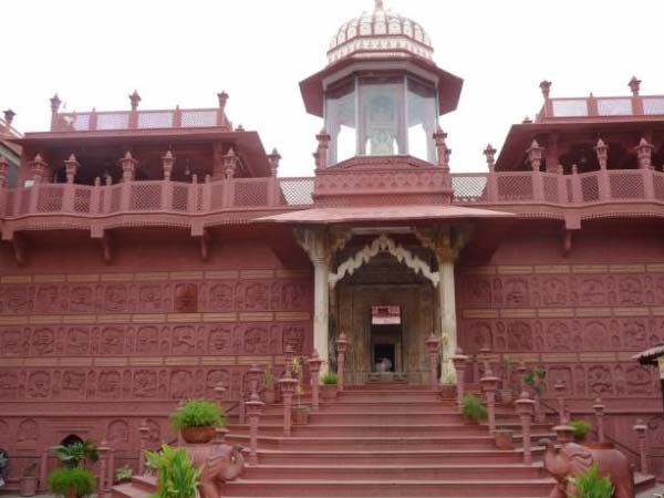 దిగంబర్ జైన్ దేవాలయం