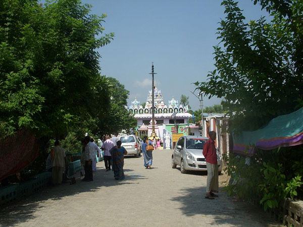 మూడు భాగాలుగా