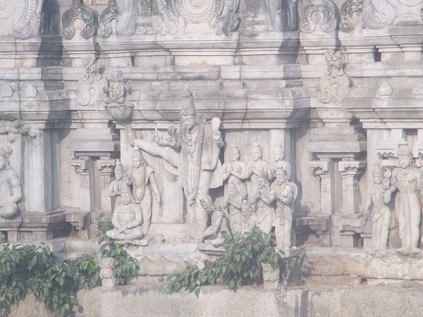  త్రివిక్రమ సన్నిధి