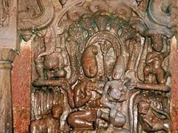 మూడు లక్షల మంది