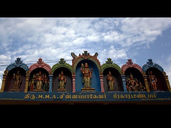  సముద్రంలోని విగ్రహాన్ని గుర్తించి