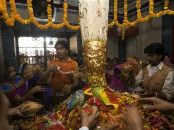 మాధవేశ్వరీ పేరుతో