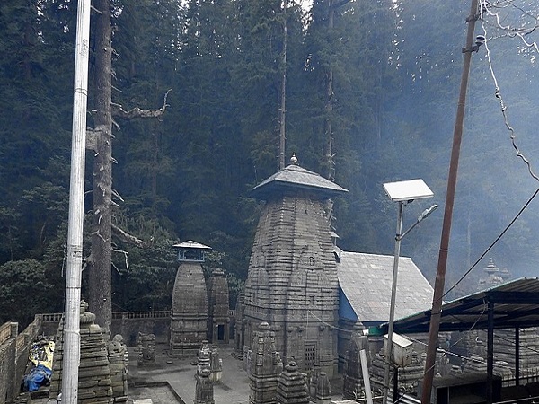 రెండున్నర లక్షలకు పైగా