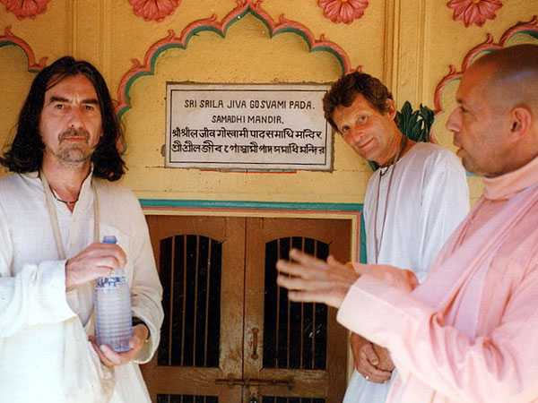 శ్రీ రాధా రమణ్ మందిరం