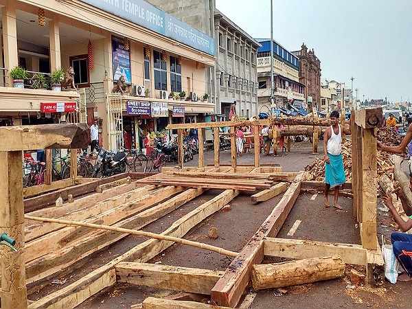 250 అడుగుల తాళ్లు