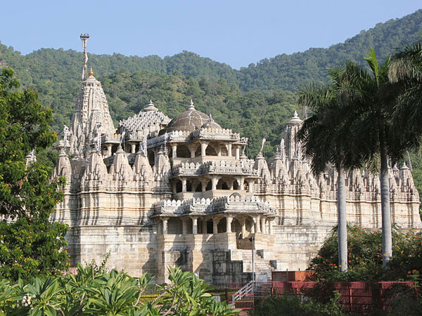 రణక్ పూర్, జైన దేవాలయం