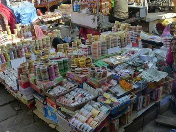 చర్మంతో తయారు చేసిన వస్తువులు