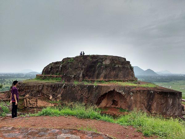 బొజ్జన కొండ, లింగాల కొండ, విశాఖపట్నం