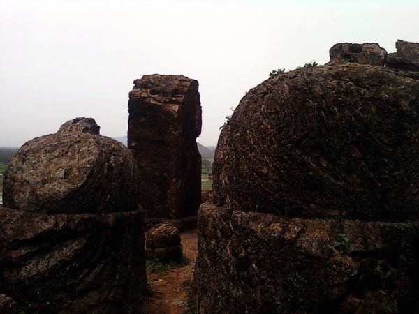 బొజ్జన కొండ, లింగాల కొండ, విశాఖపట్నం