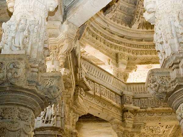 రణక్ పూర్, జైన దేవాలయం