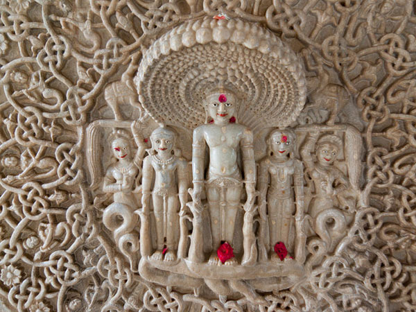 రణక్ పూర్, జైన దేవాలయం