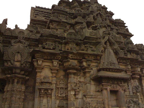 లక్కుండి