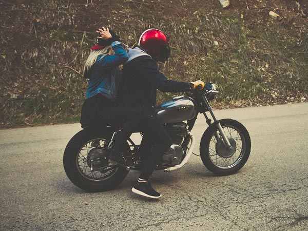 బెంగళూరు నుంచి బైక్ పై