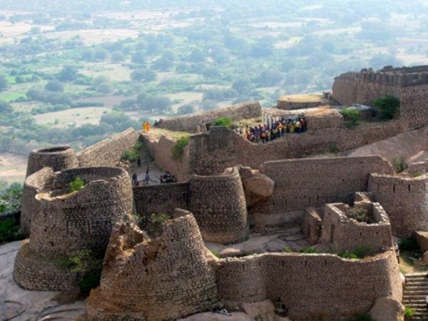 పెనుగొండ కోట