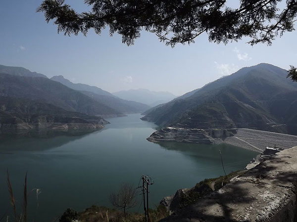 మూడు కిలోమీటర్ల నడక